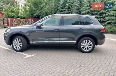 Позашляховик / Кросовер Volkswagen Touareg 2012 в  фото 3 Позашляховик / Кросовер Volkswagen Touareg 2012 в