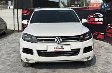 Позашляховик / Кросовер Volkswagen Touareg 2012 в 