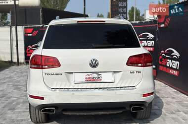 Позашляховик / Кросовер Volkswagen Touareg 2012 в 