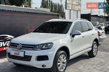 Позашляховик / Кросовер Volkswagen Touareg 2012 в 