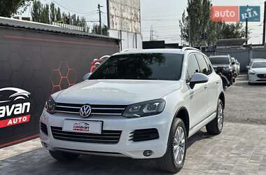 Позашляховик / Кросовер Volkswagen Touareg 2012 в 
