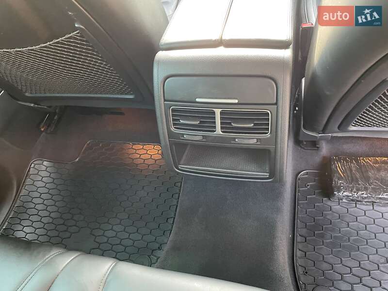 Позашляховик / Кросовер Volkswagen Touareg 2015 в Вінниці