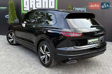 Внедорожник / Кроссовер Volkswagen Touareg 2020 в 