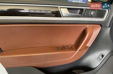 Внедорожник / Кроссовер Volkswagen Touareg 2018 в 