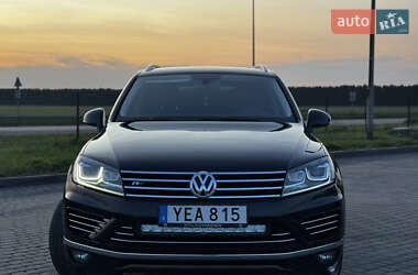 Внедорожник / Кроссовер Volkswagen Touareg 2016 в 