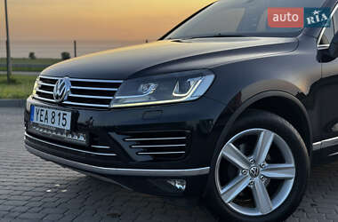 Внедорожник / Кроссовер Volkswagen Touareg 2016 в 
