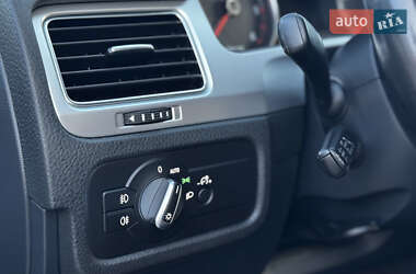 Внедорожник / Кроссовер Volkswagen Touareg 2016 в 