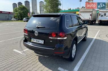 Внедорожник / Кроссовер Volkswagen Touareg 2007 в 