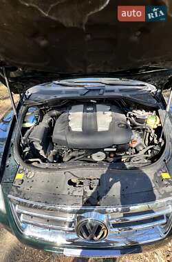Внедорожник / Кроссовер Volkswagen Touareg 2005 в Изюме