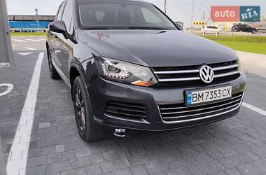Внедорожник / Кроссовер Volkswagen Touareg 2013 в Львове