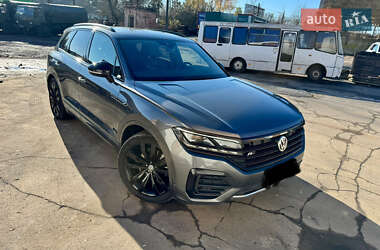 Позашляховик / Кросовер Volkswagen Touareg 2019 в Вінниці