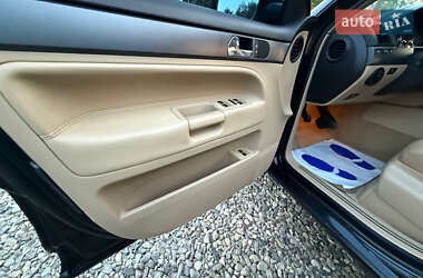 Внедорожник / Кроссовер Volkswagen Touareg 2007 в 
