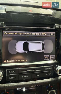 Внедорожник / Кроссовер Volkswagen Touareg 2013 в 