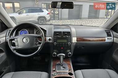 Внедорожник / Кроссовер Volkswagen Touareg 2008 в 