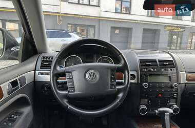 Внедорожник / Кроссовер Volkswagen Touareg 2008 в 