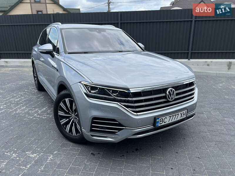 Внедорожник / Кроссовер Volkswagen Touareg 2018 в Львове