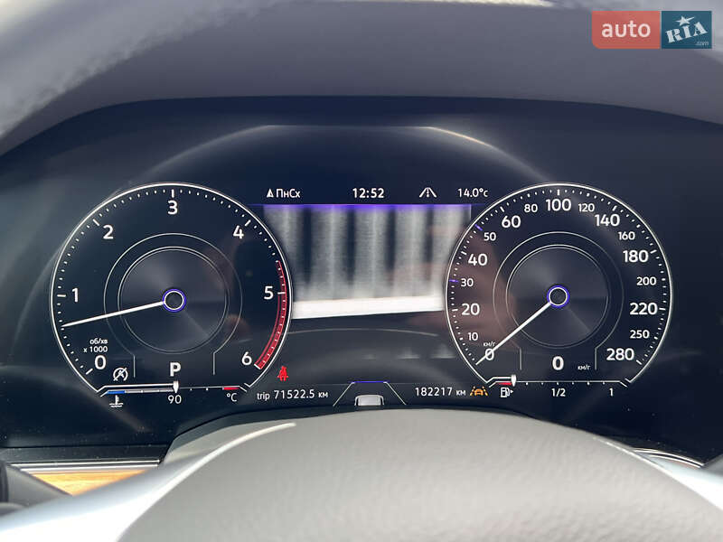Внедорожник / Кроссовер Volkswagen Touareg 2018 в Львове