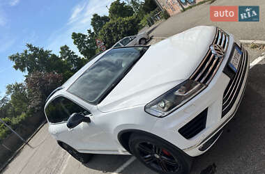 Внедорожник / Кроссовер Volkswagen Touareg 2016 в Ивано-Франковске