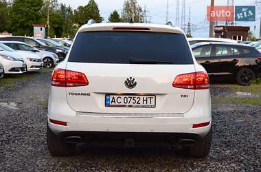 Внедорожник / Кроссовер Volkswagen Touareg 2012 в 