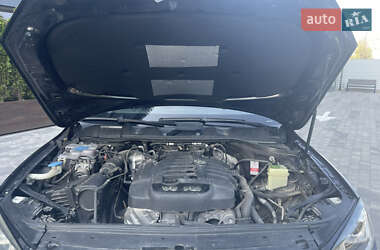 Внедорожник / Кроссовер Volkswagen Touareg 2014 в 