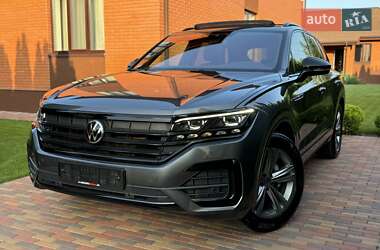 Позашляховик / Кросовер Volkswagen Touareg 2020 в Києві