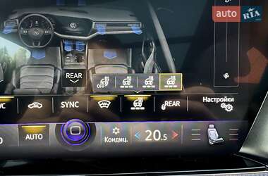 Внедорожник / Кроссовер Volkswagen Touareg 2020 в 