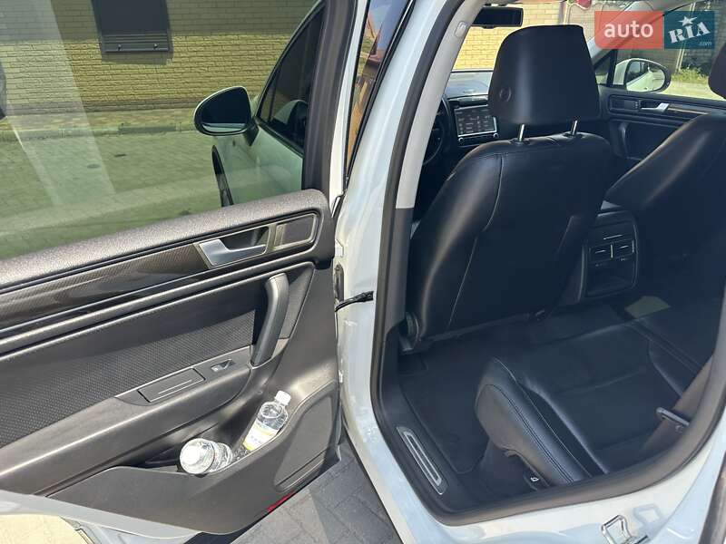 Позашляховик / Кросовер Volkswagen Touareg 2013 в Запоріжжі фото 42 Позашляховик / Кросовер Volkswagen Touareg 2013 в Запоріжжі