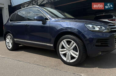 Позашляховик / Кросовер Volkswagen Touareg 2012 в Києві