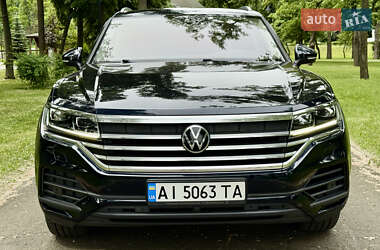 Позашляховик / Кросовер Volkswagen Touareg 2020 в 