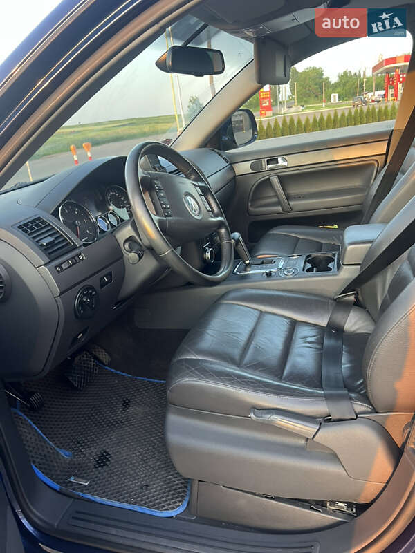 Внедорожник / Кроссовер Volkswagen Touareg 2008 в Голованевске