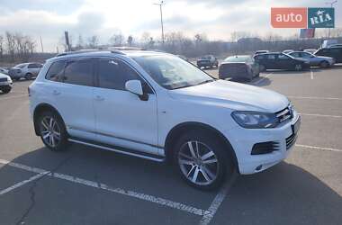 Внедорожник / Кроссовер Volkswagen Touareg 2013 в Полтаве
