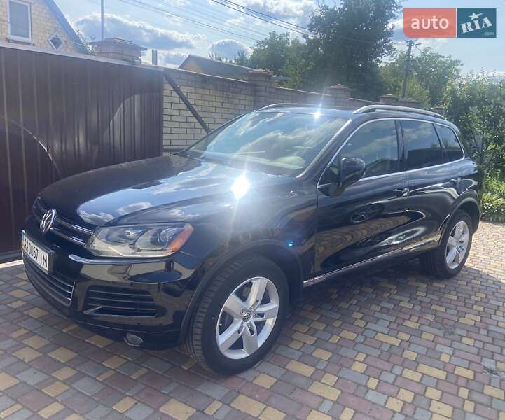 Позашляховик / Кросовер Volkswagen Touareg 2014 в Києві фото 3 Позашляховик / Кросовер Volkswagen Touareg 2014 в Києві