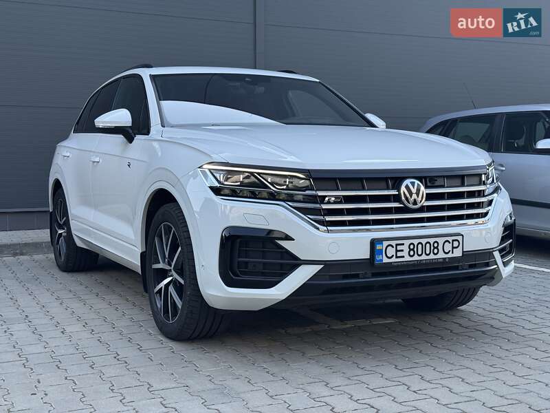 Позашляховик / Кросовер Volkswagen Touareg 2018 в 