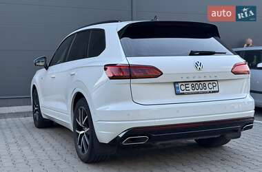 Позашляховик / Кросовер Volkswagen Touareg 2018 в 
