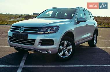 Внедорожник / Кроссовер Volkswagen Touareg 2013 в 