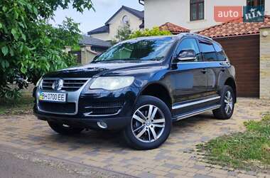 Позашляховик / Кросовер Volkswagen Touareg 2008 в 