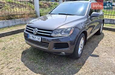 Внедорожник / Кроссовер Volkswagen Touareg 2012 в Кременчуге