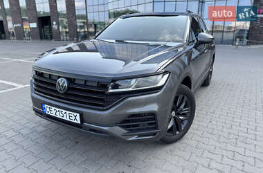 Внедорожник / Кроссовер Volkswagen Touareg 2018 в Черновцах
