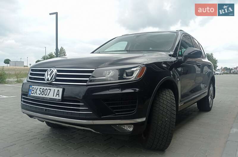 Позашляховик / Кросовер Volkswagen Touareg 2014 в Черкасах