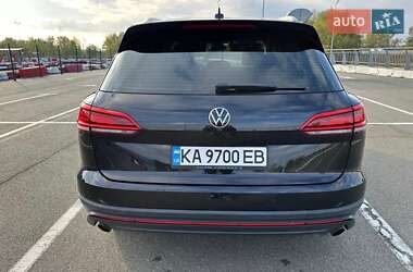 Внедорожник / Кроссовер Volkswagen Touareg 2021 в 