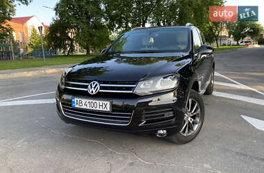 Внедорожник / Кроссовер Volkswagen Touareg 2013 в 