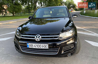 Внедорожник / Кроссовер Volkswagen Touareg 2013 в 