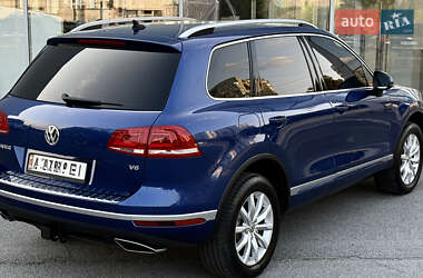 Внедорожник / Кроссовер Volkswagen Touareg 2016 в 