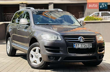 Позашляховик / Кросовер Volkswagen Touareg 2008 в Івано-Франківську