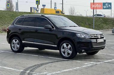 Позашляховик / Кросовер Volkswagen Touareg 2011 в Києві