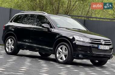 Внедорожник / Кроссовер Volkswagen Touareg 2011 в Ужгороде