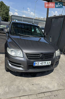 Внедорожник / Кроссовер Volkswagen Touareg 2007 в Днепре