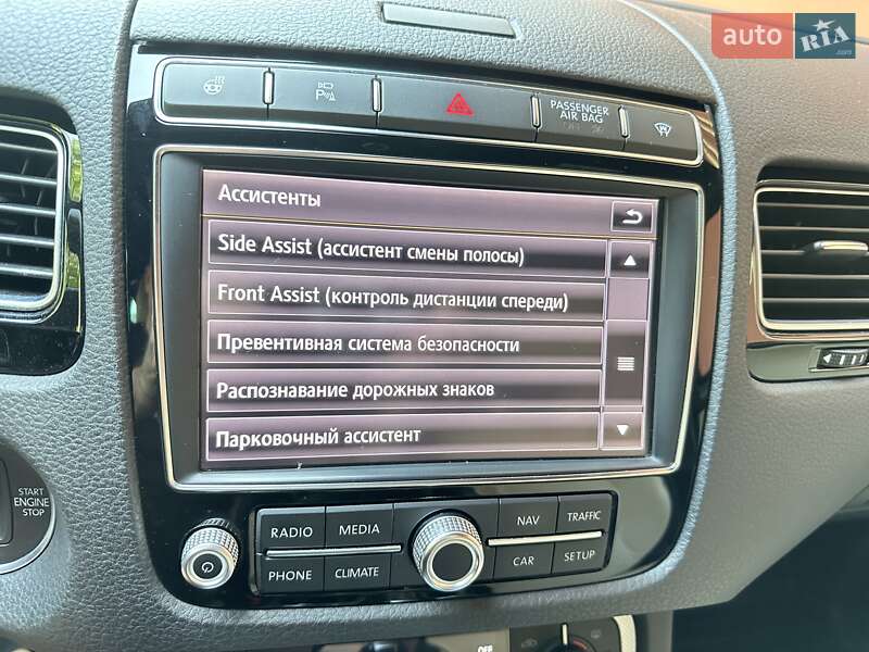 Внедорожник / Кроссовер Volkswagen Touareg 2017 в Белгороде-Днестровском