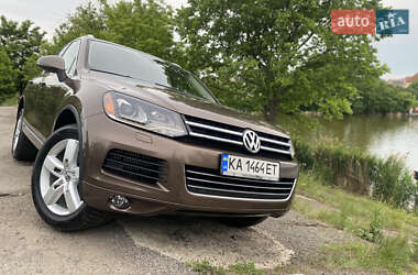Позашляховик / Кросовер Volkswagen Touareg 2011 в Києві