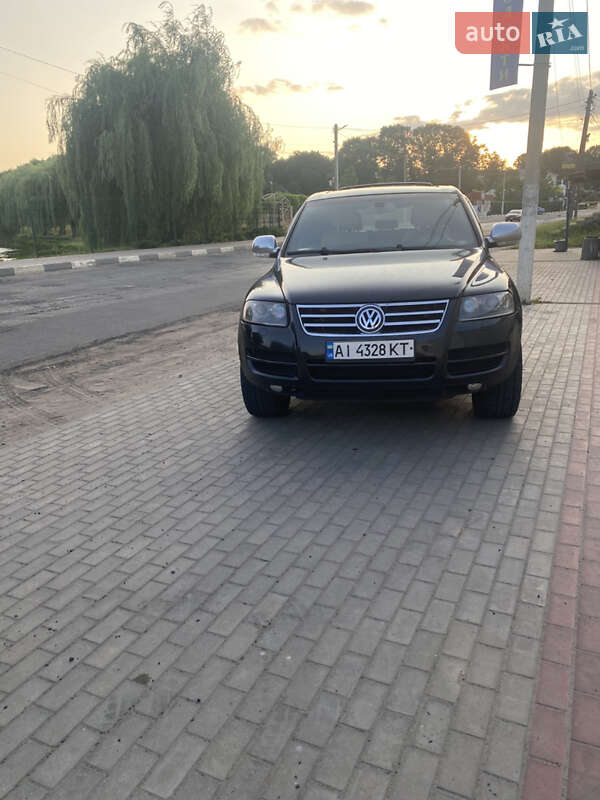 Позашляховик / Кросовер Volkswagen Touareg 2006 в Тростянці